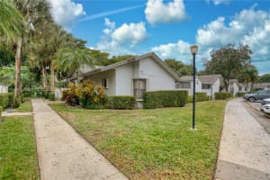 4858 NW 22nd St, Coconut Creek, FL 33063, Sold 03/17/25