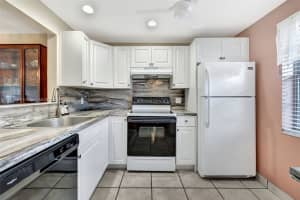 1035 Country Club Dr APT 206, Margate, FL 33063, - MLS#A11728494