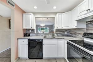 1035 Country Club Dr APT 206, Margate, FL 33063, - MLS#A11728494