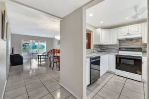1035 Country Club Dr APT 206, Margate, FL 33063, - MLS#A11728494