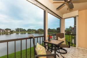 9423 S Hollybrook Lake Dr, Pembroke Pines, FL 33025, Sold 03/25/25