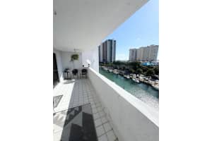 1650 Ne 115th St 506, Miami