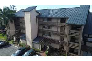 121 SW 96th Terrace, Plantation, FL 33324, Sold 04/07/25