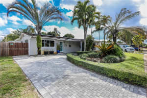 1201 N 74th Terrace, Hollywood, FL 33024, Sold 03/03/25