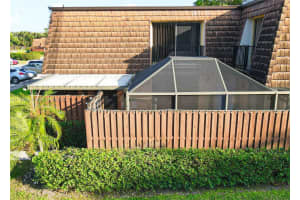 408 4th Ln A, Greenacres, FL 33463, Sold 04/28/25