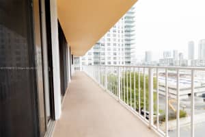 290 174th St APT 710, Sunny Isles Beach, FL 33160, Sold 06/30/25