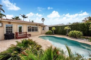8934 Emerson Ave, Surfside