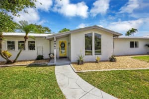 8860 SW 174th St, Palmetto Bay, FL 33157, Sold 04/04/25