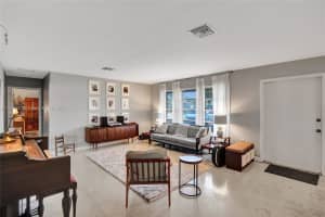 Hollywood, FL 33021, Sold 04/03/25