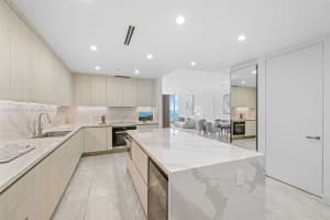 100 South Pointe Dr APT 2107, Miami Beach, FL 33139, Sold 05/27/25
