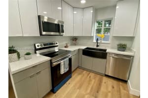 1800 NW 14th Ave, Fort Lauderdale, FL 33311, - MLS#A11729103