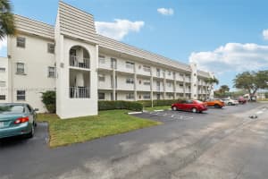 8280 Sunrise Lakes Blvd, Sunrise, FL 33322, Sold 03/18/25