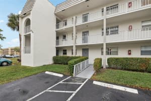 8280 Sunrise Lakes Blvd, Sunrise, FL 33322, Sold 03/18/25