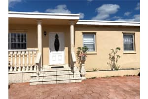 71 W 42nd St, Hialeah