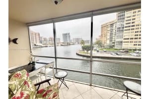 2600 Diana Dr, Hallandale Beach, FL 33009, Sold 04/15/25