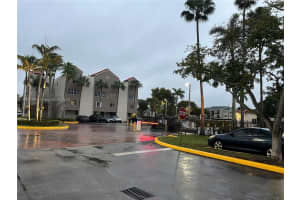 6195 NW 186th St APT 306, Hialeah, FL 33015, Sold 04/14/25