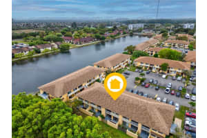 440 Nw 214th St 203, Miami Gardens