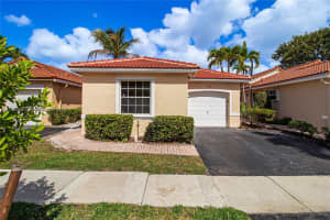 17953 SW 11th St, Pembroke Pines, FL 33029, Sold 04/07/25