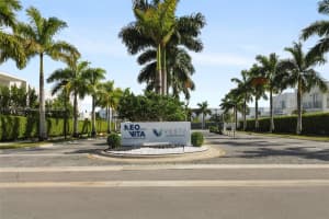 10390 NW 67th Terrace, Doral, FL 33178, Sold 03/07/25