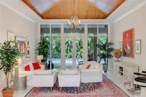 13811 SW 67th Ct, Palmetto Bay, FL 33158, Sold 03/25/25