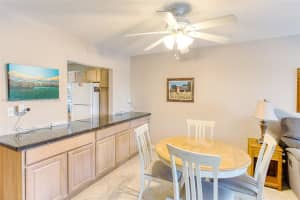 9400 S Hollybrook Lake Dr, Pembroke Pines, FL 33025, Sold 06/20/25