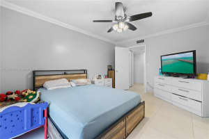 440 E 23rd St, Hialeah, FL 33013, Sold 03/18/25