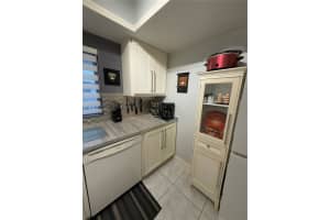 6010 N Falls Cir Dr, Lauderhill, FL 33319, Sold 05/07/25