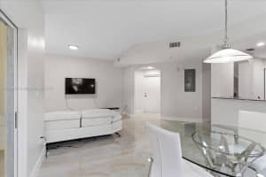 8933 NW 107th Ct, Doral, FL 33178, Sold 05/30/25