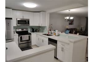 500 Ne 12th Ave 102, Hallandale Beach