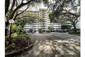 3520 Oaks Way, Pompano Beach, FL 33069, Sold 04/09/25