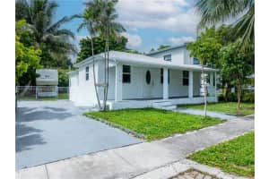 713 Sw 7th St, Dania Beach