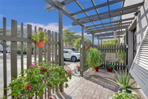 11281 NW 15th Pl, Pembroke Pines, FL 33026, Sold 03/18/25