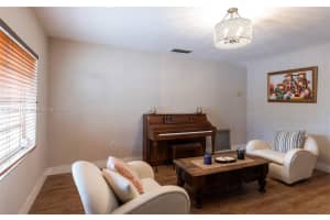 6575 SW 27th St, Miami, FL 33155, - MLS#A11729811