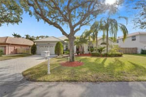16266 Erie Pl, Davie, FL 33331, Sold 03/28/25