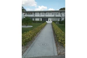 390 Windsor Q 390, West Palm Beach