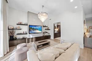 2001 Meridian Ave 411, Miami Beach, FL 33139 Sold 10/06/25