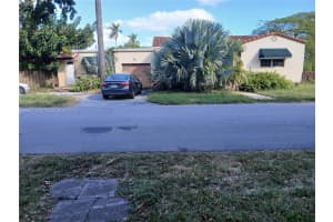 1023 S 16th Ave, Hollywood, FL 33020, Sold 08/14/25