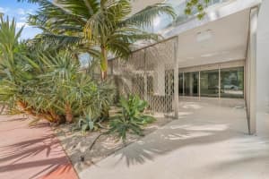 300 Collins Ave, Miami Beach, FL 33139, Sold 03/17/25