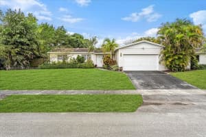 9350 SW 77th St, Miami, FL 33173, Sold 05/13/25