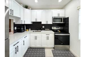 7305 Nw 5th Pl 203, Margate