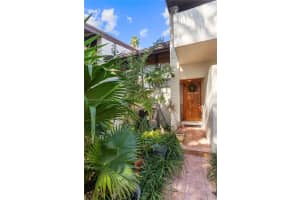 19456 NE 26th Ave APT 42B, Miami, FL 33180, Sold 07/03/25