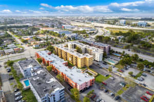 505 NW 72nd Ave APT 310, Miami, FL 33126, Sold 07/17/25