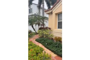 793 Chimney Rock Rd, Weston, FL 33327, Sold 02/25/25