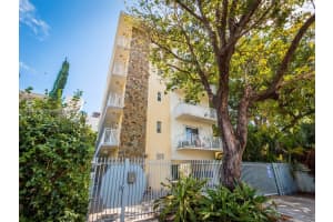 1519 Drexel Ave 202, Miami Beach