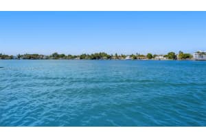 68 Lagorce Cir, Miami Beach, FL 33141, Sold 08/14/25