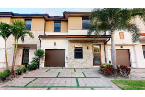 15585 NW 91st Ct, Miami Lakes, FL 33018, Sold 04/30/25