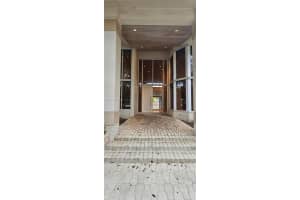 7425 SW 106th St, Miami, FL 33156, Sold 02/07/25
