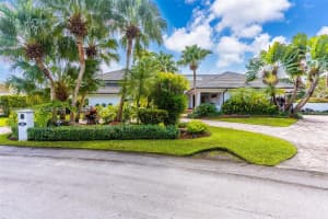 9260 Sw 101 St Miami, FL 33176 - MLS#A11730624