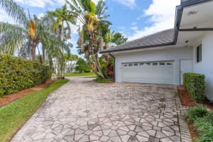 9260 Sw 101 St Miami, FL 33176 - MLS#A11730624