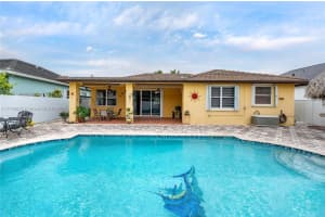 16911 NW 87th Ct, Miami Lakes, FL 33018, Sold 04/25/25